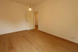 Totalrenoviert, 3 Zimmern, neue Küche, neue Badzimmer, Balkon und Garage in Essen-Rüttenscheid – 45131 Rüttenscheid, Essen – Vorschaubild 11