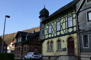 Mehrfamilienhaus in Oberschönau als solides Anlageobjekt mit 3 Wohneinheiten – Oberschönau, Schmalkalden-Meiningen (Kreis), 98587 Schmalkalden-Meiningen (Kreis) – Vorschaubild 1