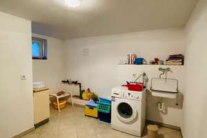 Top gepflegtes Einfamilienhaus mit großem Garten in bester Wohnlage in Eckersdorf – Die vollständige Adresse der Immobilie erhältst du vom Anbieter., 95488 Eckersdorf – Vorschaubild 20