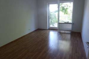 GARTENTERRASENWOHNUNG IN VOLMERSWERTH SANIERTES DUSCHBAD LAMINAT EINBAUKÜCHE MÖGLICH ABSOLUT RUHIG – Volmerswerther Straße 276, 40221 Bilk, Düsseldorf – Vorschaubild 6