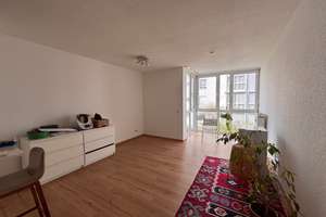 Helle 2 ZKB - 54 m² mit EBK + neuem Laminat Wi-Südost € 760,- + NK