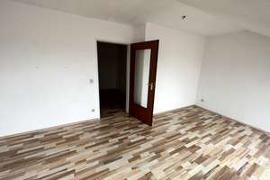 Moderne, helle Dachgeschosswohnung in ruhiger Seitenstraße von Duisburg-Röttgersbach – Bilsestr. 23, 47169 Röttgersbach, Duisburg – Vorschaubild 33