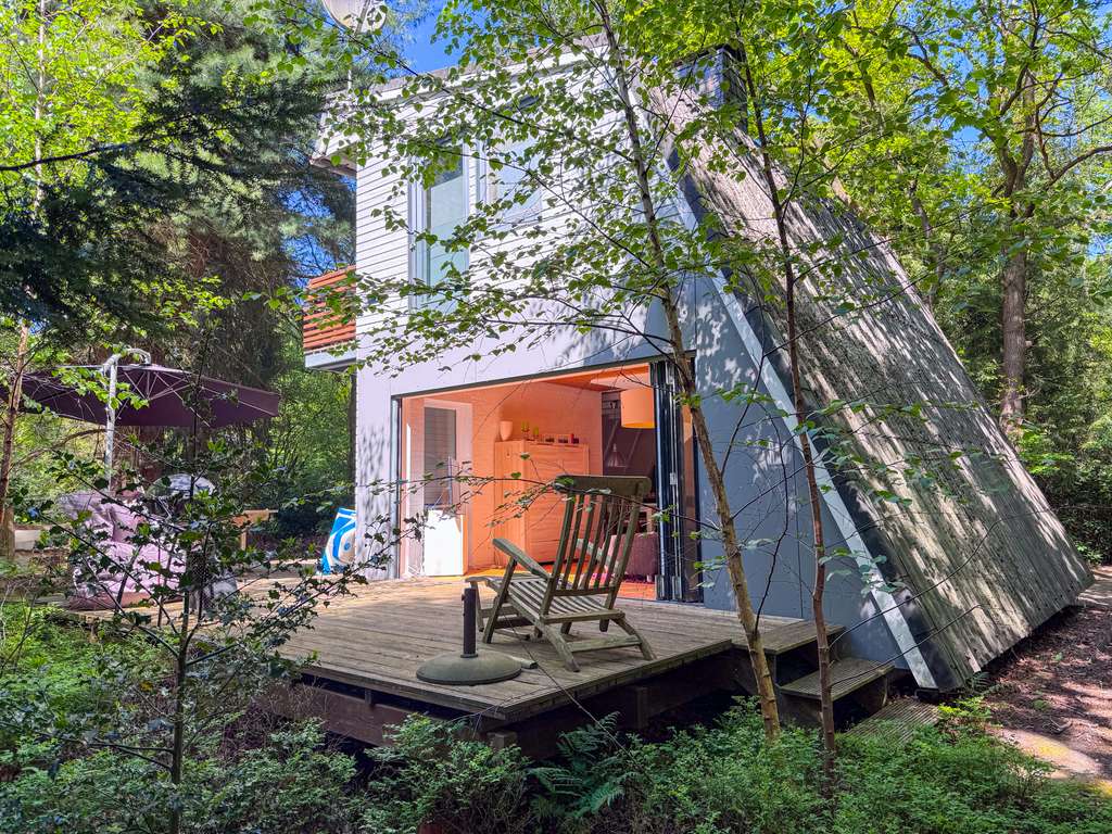 Immobilie in Wiefelstede - Idylle pur! Exklusives Wochenendhaus auf Pachtgrundstück mit privatem Seezugang zu verkaufen! - Bild 3