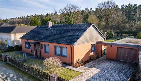 Bild von HAACKE-Bungalow in ruhiger Wohnlage und großem Grundstück