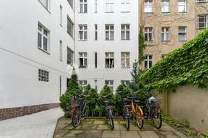BEZUGSFREI: 3-Zi.-Altbauwohnung, Balkon, Stuck, Dielen für den individuellem Gestaltungsspielraum! – 10713 Wilmersdorf, Berlin – Vorschaubild 39