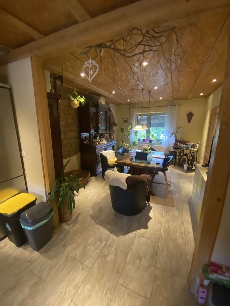 Immobilie in Rutsweiler an der Lauter - Ehemaliges Bauernhaus mit Nebengebäude und Scheune - Bild 1