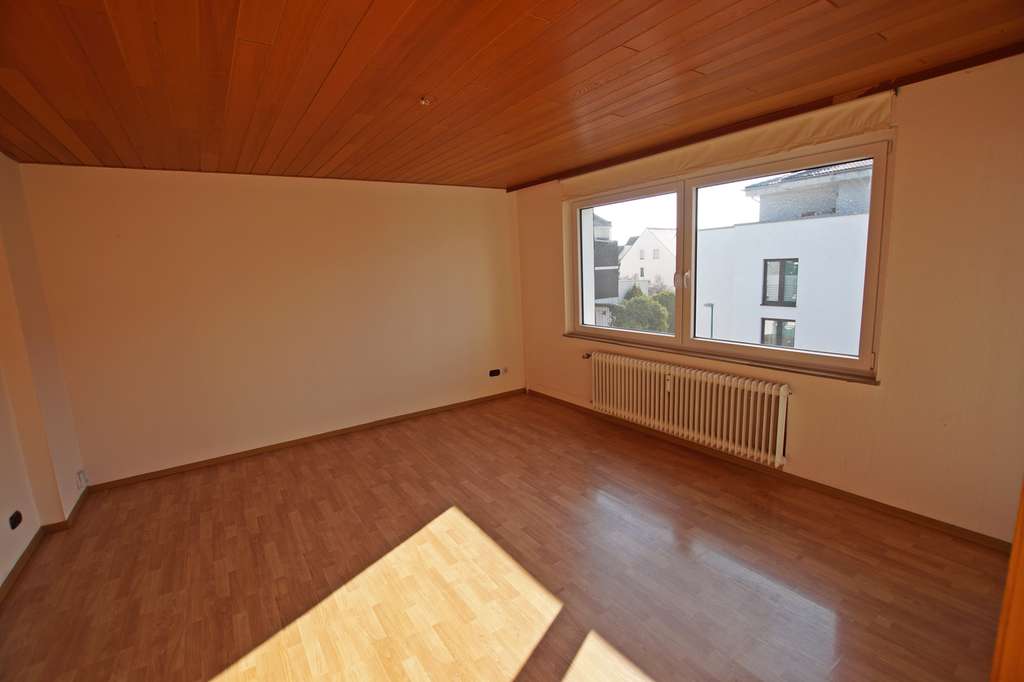 Immobilie in Velbert - Attraktive 2-3 Zimmer-Eigentumswohnung mit Potenzial in Velbert-Mitte - Bild 1