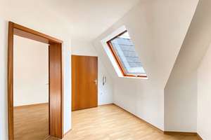 Große 3-Zimmer-Wohnung inmitten von  Wasser und Natur – Am Pichelssee 57, 13595 Wilhelmstadt, Berlin – Vorschaubild 2