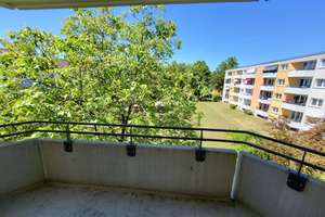 Modernisierte 2-Zimmer-Wohnung mit Loggia in Oberhausen zu vermieten – Eschenhofstr. 45, 86154 Oberhausen-Nord, Augsburg – Vorschaubild 4