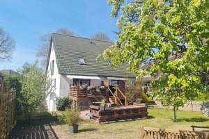 Attraktives Mehrfamilienhaus nahe Boltenhagen an der Ostsee ! Rendite 5,5 % ! – Die vollständige Adresse der Immobilie erhältst du vom Anbieter., 23942 Kalkhorst – Vorschaubild 1
