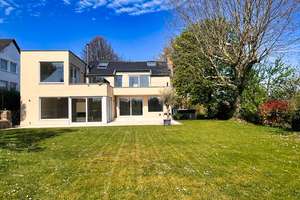 Exklusives "Traumhaus" in wunderschöner Ruhiglage mit Weitblick! 300qm, 2 Kamine, Sauna, Top EBK! – Die vollständige Adresse der Immobilie erhältst du vom Anbieter., 53229 Hoholz, Bonn – Vorschaubild 2