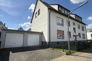 Gepflegtes 6-Familienhaus mit 5 Garagen in Nebenstraße  – Die vollständige Adresse der Immobilie erhältst du vom Anbieter., 44319 Asseln, Dortmund – Vorschaubild 3