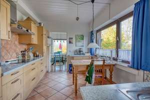 Bungalow mit Wintergarten und Einliegerwohnung – Die vollständige Adresse der Immobilie erhältst du vom Anbieter., 41517 Grevenbroich – Vorschaubild 4