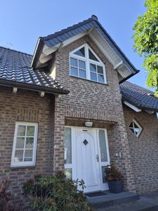Ihr neues Familienglück wartet: Freistehendes Traumhaus mit Gartenidylle in bester Lage von Kerpen