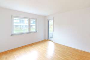 Familienfreundliche 4-Zimmer Wohnung mit Loggia – Schmollerstraße 65, 74074 Heilbronn, Heilbronn – Vorschaubild 4