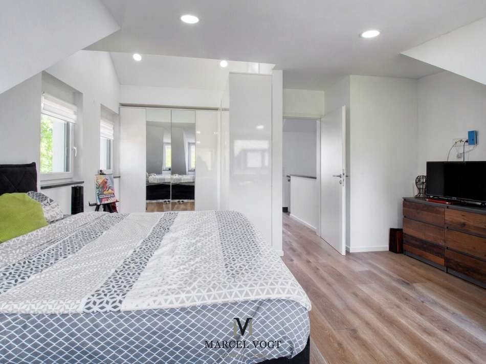 Schlafzimmer DG