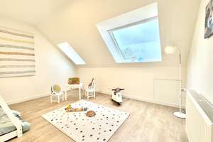 Sofort einziehen: sanierte 4-Zimmer-Maisonette mit zwei Bädern, zwei Balkonen und Stellplatz – Die vollständige Adresse der Immobilie erhältst du vom Anbieter., 23560 Sankt Jürgen, Lübeck – Vorschaubild 12