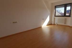 Schöne, helle 2-Zimmer Wohnung mit Balkon im 2. OG in Augsburg-Pfersee – Kazböckstraße 2, 86157 Pfersee-Nord, Augsburg – Vorschaubild 8