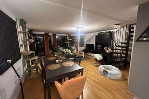 Repräsentative Maisonette-Wohnung mit Balkon und zusätzlicher Nutzfläche in Düsseldorf