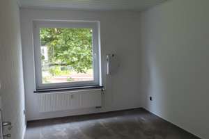 Großzügige 5-Zimmer-Wohnung mit Balkon in Oldenburg in einem Haus mit 2 Parteien – Banater 45, 26127 Bürgerfelde, Oldenburg (Oldenburg) – Vorschaubild 2