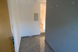Gepflegte 3-Zimmer-Maisonette-Wohnung mit Loggia und EBK in Nürnberg-Reichelsdorf – Beim Wahlbaum 23, 90453 Reichelsdorf, Nürnberg – Vorschaubild 3
