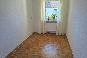 Einziehen und wohlfühlen! Gepflegtes RMH mit Garage in ruhiger Lage! – Die vollständige Adresse der Immobilie erhältst du vom Anbieter., 86179 Haunstetten-Ost, Augsburg – Vorschaubild 10