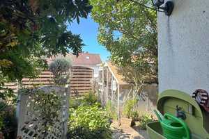 Charmante DHH mit großem Garten – ein Juwel im Dornröschenschlaf in bester Lage in Freiburg – Freiburg im Breisgau – Vorschaubild 5