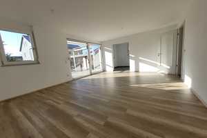 * HIER BLEIBEN KEINE WOHNWÜNSCHE OFFEN * hochwertig ausgestattete DHH mit GARTEN + GARAGE + CARPORT – Roth (Kreis) – Vorschaubild 10