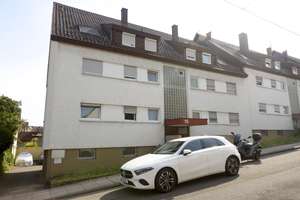 Renovierungsbedürftige Wohnung mit viel Potenzial in Stuttgart-Zuffenhausen