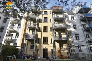 *** Dachgeschoss-Wohnung auf dem Kaßberg mit Balkon *** – Rudolf-Marek-Straße 7, 9112 Chemnitz – Vorschaubild 2