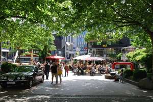 Fussgängerzone - Großzügige 4-Zi.-Altbauwohnung in bester Altstadt-Lage im 2. Stock, Kiel – 24103 Altstadt, Kiel – Vorschaubild 2