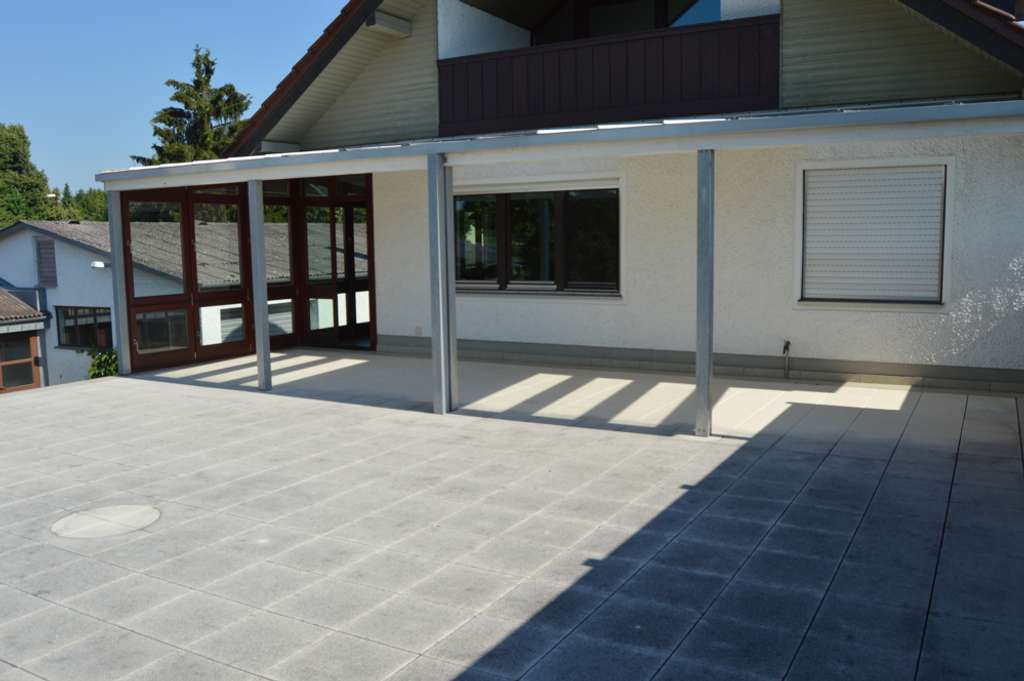 Immobilie in Moos - Großzügiges 3-Parteienhaus Nähe Osterhofen/Langenisarhofen - Bild 2