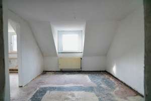Renovierungsbedürftige Dachgeschoss-Wohnung mit ca. 83 qm Wfl. in Hagen-Wehringhausen – Die vollständige Adresse der Immobilie erhältst du vom Anbieter., 58089 Wehringhausen, Hagen – Vorschaubild 11