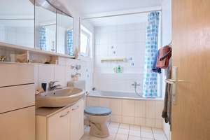 Sanierte Wohnanlage: 2-Zimmer-Wohnung mit Balkon und eigener Garage – Die vollständige Adresse der Immobilie erhältst du vom Anbieter., 70599 Plieningen (Ortsteil), Stuttgart – Vorschaubild 8