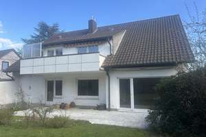 Viel Raum für Ideen: Zweifamilienhaus mit Garten und Balkon in Herford  – Die vollständige Adresse der Immobilie erhältst du vom Anbieter., 32049 Herford – Vorschaubild 3
