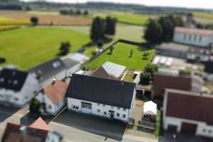 Schönes saniertes Bauernhaus I 2 große Wohnungen I Stallung I Scheune I Werkstatt – Sigmaringen (Kreis) – Vorschaubild 1