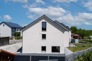 Schlüsselfertig ausgebautes Reihenendhaus mit Terrasse, Garten, 2 Stellplätzen, KFW 40 Effizienzhaus – Die vollständige Adresse der Immobilie erhältst du vom Anbieter., 84097 Herrngiersdorf – Vorschaubild 34