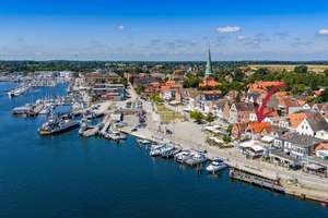 Exklusiv über den Dächern Travemündes – Wohnung mit Wintergarten und Dachterrasse an der Vorderreihe – 23570 Travemünde, Lübeck – Vorschaubild 23