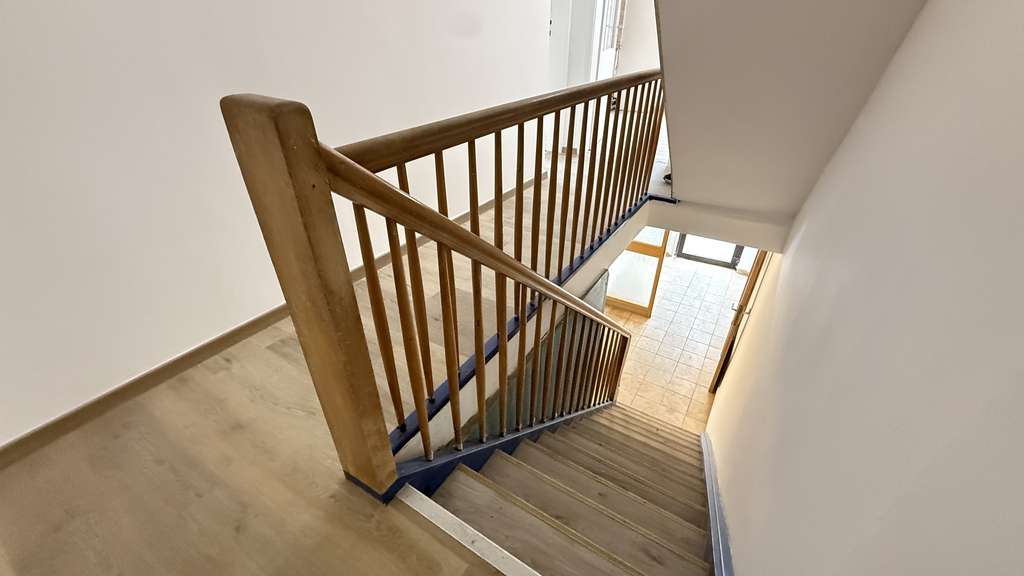 Immobilie in Wildberg - Umfangreich saniertes Einfamilienhaus mit 9 Zimmern und Garage in Wildberg, Sulz am Eck - Bild 1