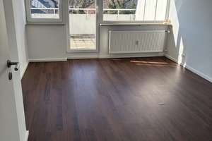 FREI! 2-Zimmer Dachterrassentraum in Trudering inkl. 30 QM großem Hobbyraum + extra Keller – Stieglitzweg 8, 81827 Waldtrudering, München – Vorschaubild 22