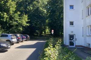 Helle und ruhige 2-Zimmer Wohnung m. Balkon und Pkw-Stellplatz direkt am Wald in Wolfsburg-Rabenberg