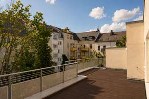 Helle 3-Raum-Penthousewohnung mit großer Dachterrasse + Tiefgarage *Kaßberg* – Leonhardtstraße 7b, 9112 Kaßberg, Chemnitz – Vorschaubild 3