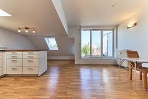 Über den Dächern Altonas: 130 m² Denkmal-Penthouse mit Elbblick & zwei Sonnen-Terrassen! – Palmaille 126, 22767 Altona-Altstadt, Hamburg – Vorschaubild 5
