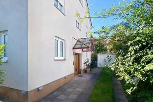 ZWEIFAMILIENHAUS FÜR WOHNEN+ARBEITEN/MEHRGENERATIONEN MIT GARAGE IN RUHIGER LAGE NÜRNBERG-MÖGELDORF – Die vollständige Adresse der Immobilie erhältst du vom Anbieter., 90480 Schmausenbuckstraße, Nürnberg – Vorschaubild 44