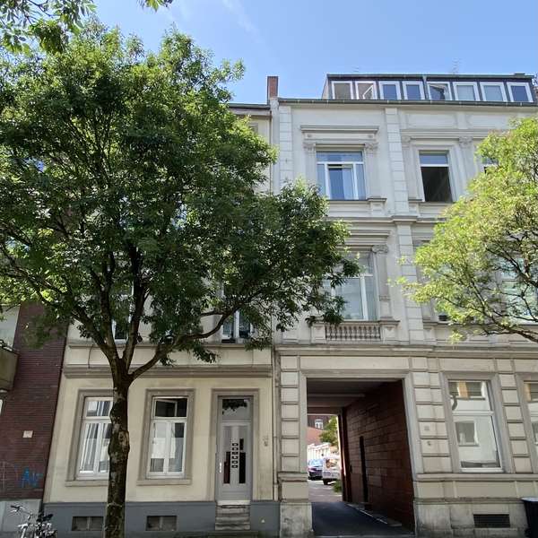 *** charismatische 1-Zimmer-Wohnung - denkmalgeschützter Altbau - TOP Westpark Lage ***