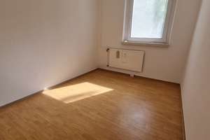 Ruhige 3-Zimmer-Wohnung mit Balkon – Gustav-Zenker-Straße 3, 39218 Schönebeck (Elbe) – Vorschaubild 4