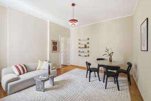 Altbau-Charme im Prenzlauer Berg - helle 2-Zimmerwohnung nahe Kollwitzplatz – Esmarchstraße 8, 10407 Prenzlauer Berg, Berlin – Vorschaubild 9