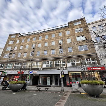 City | 116 m² | ab 10 EUR 