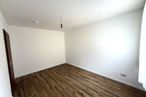 Renovierte 2-Zimmer-Wohnung mit Balkon & Aufzug – Die vollständige Adresse der Immobilie erhältst du vom Anbieter., 90459 Galgenhof, Nürnberg – Vorschaubild 7