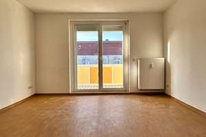 Ruhig gelegene 3-Raum Wohnung mit Balkon – Friedrich-Ludwig-Jahn-Straße 23, 39240 Calbe (Saale) – Vorschaubild 3